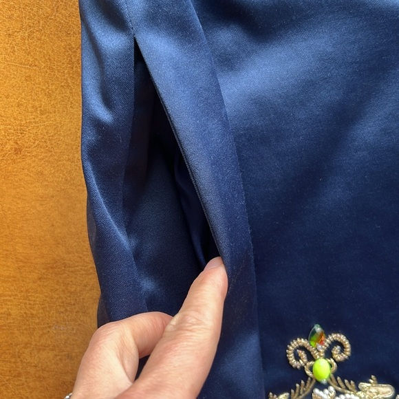 Stunning designer skirt! - Picture 4 of 6